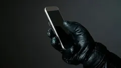 5 semne clare că cineva îți controlează în secret telefonul